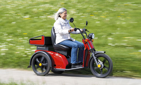 Elektro Senioren-Fahrzeug und Senioren-Mobil 3 Räder