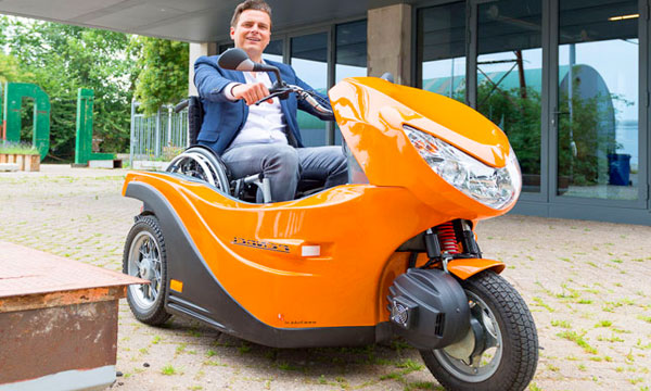 Huka Pendel Rollstuhlscooter - Scooter für Rollstuhlfahrer